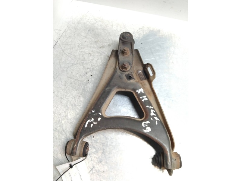 Recambio de brazo suspension inferior delantero izquierdo para renault 11 1.4 tse referencia OEM IAM   