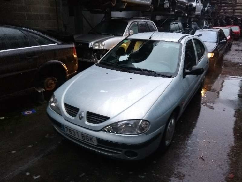 renault megane i fase 2 berlina (ba0) del año 2001