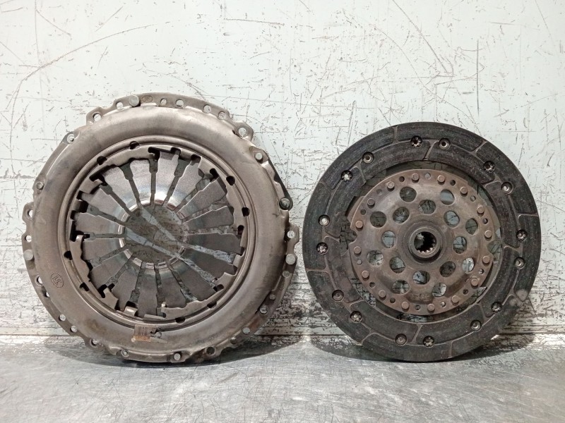 Recambio de kit embrague para opel combo furgoneta/monovolumen 1.3 cdti 16v referencia OEM IAM 9223223  