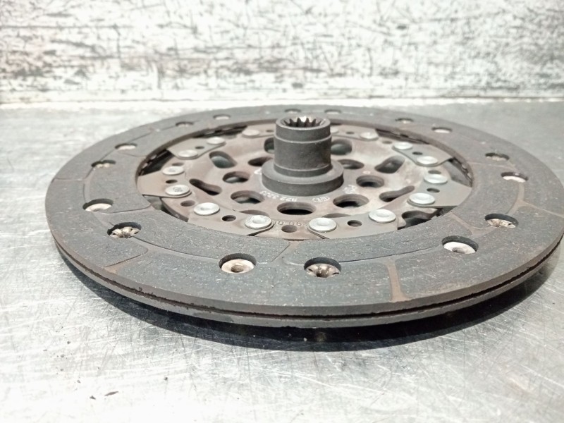 Recambio de kit embrague para opel combo furgoneta/monovolumen 1.3 cdti 16v referencia OEM IAM 9223223  