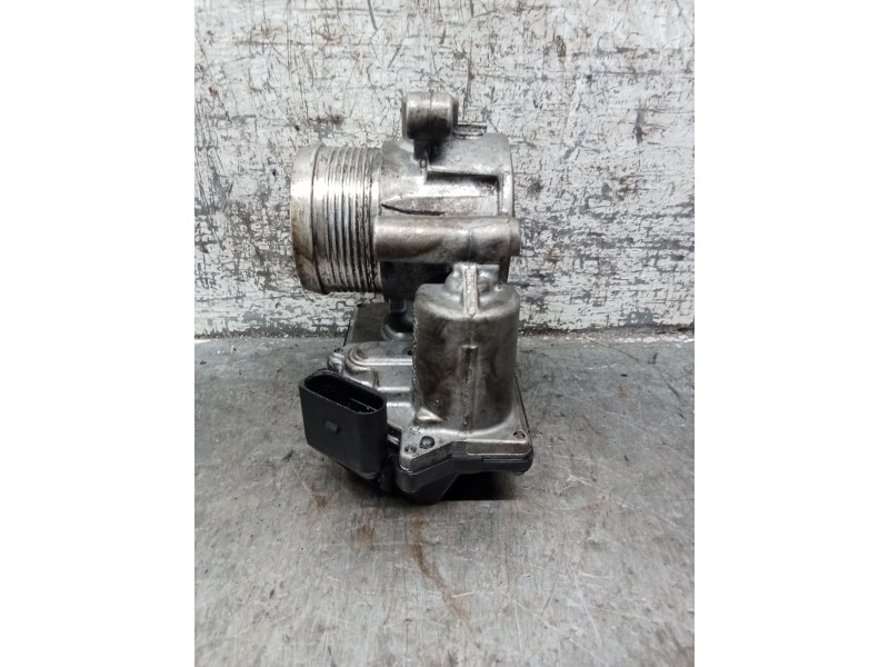 Recambio de caja mariposa para volkswagen passat berlina (3c2) highline referencia OEM IAM 03L128063E  