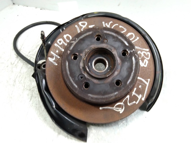 Recambio de mangueta trasera izquierda para mercedes clase c (w201) berlina 1.8 e 190 (201.018) referencia OEM IAM   