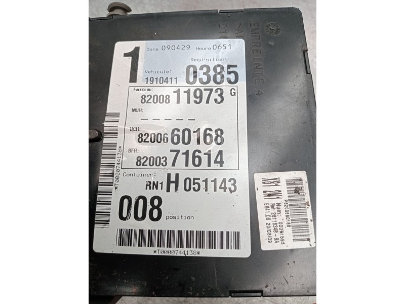 Recambio de caja reles / fusibles para renault espace iv (jk0/1_) 2.0 dci (jk02, jk03) referencia OEM IAM 8200811973G 8200660168
