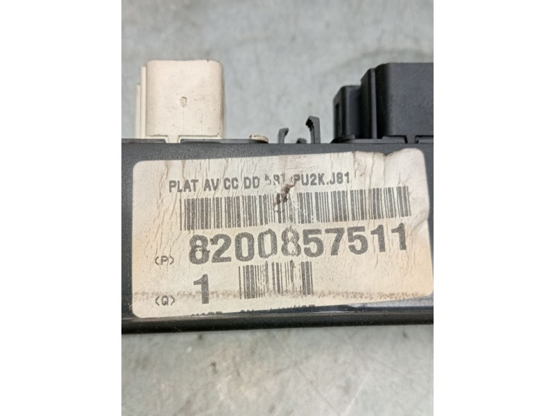 Recambio de mando elevalunas delantero izquierdo para renault espace iv (jk0/1_) 2.0 dci (jk02, jk03) referencia OEM IAM 8200857