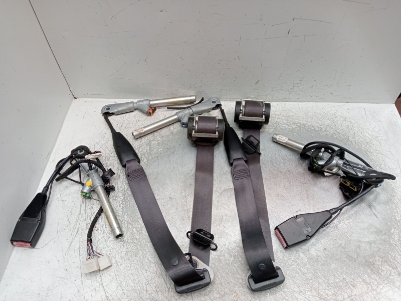Recambio de juego cinturones delantero para renault espace iv (jk0/1_) 2.0 dci (jk02, jk03) referencia OEM IAM  5P 