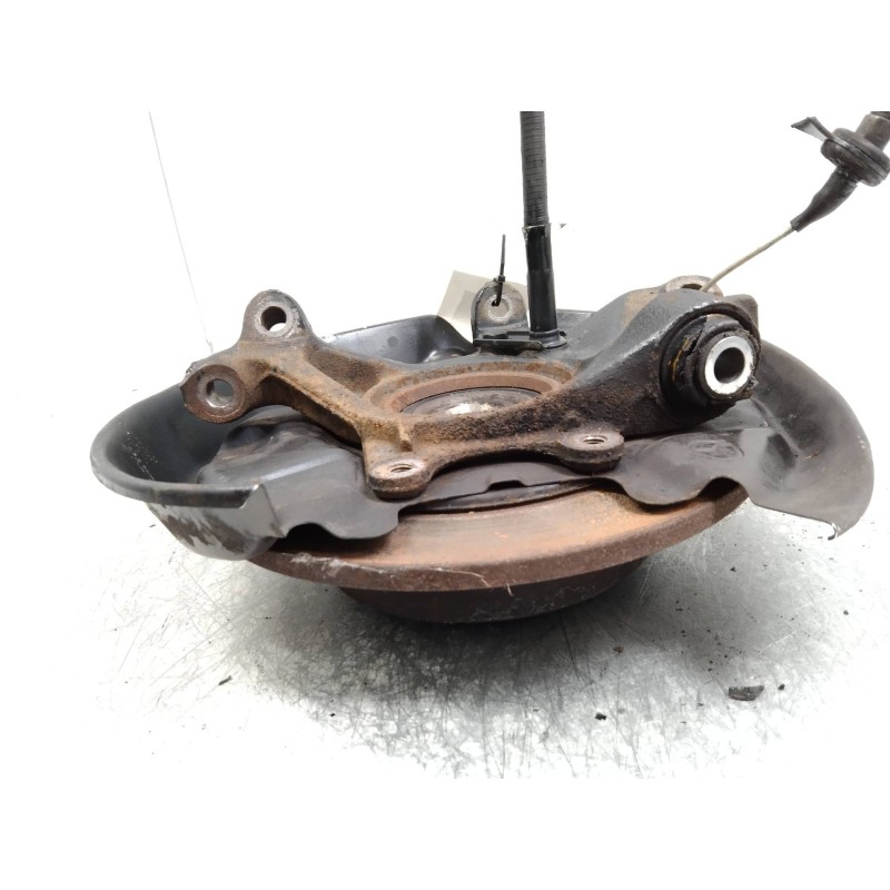 Recambio de mangueta trasera izquierda para mercedes clase c (w201) berlina 1.8 e 190 (201.018) referencia OEM IAM   