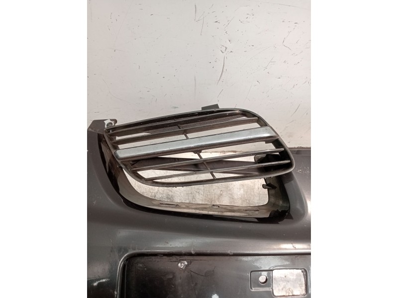 Recambio de paragolpes delantero para nissan almera ii (n16) 2.2 di referencia OEM IAM  ojo ver fotos 
