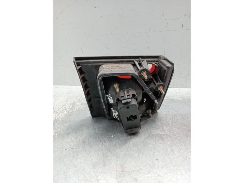 Recambio de piloto trasero derecho interior para saab 9-3 cabriolet (ys3d) 2.0 i referencia OEM IAM   