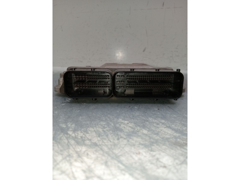 Recambio de centralita motor uce para volkswagen golf v (1k1) 1.9 tdi referencia OEM IAM   