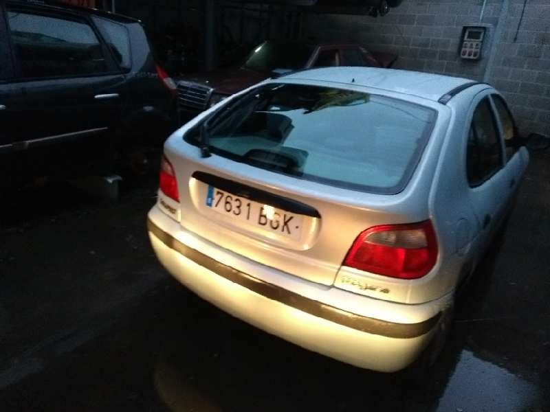 renault megane i fase 2 berlina (ba0) del año 2001