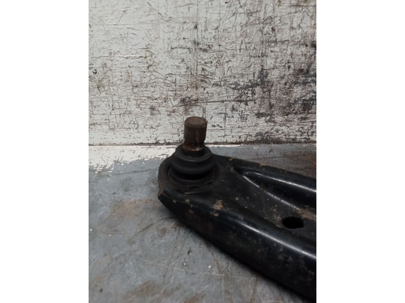 Recambio de brazo suspension inferior delantero derecho para ford transit courier b460 monospace 1.5 tdci referencia OEM IAM   