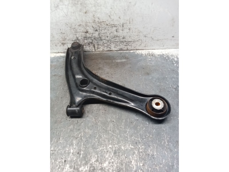 Recambio de brazo suspension inferior delantero izquierdo para ford transit courier b460 monospace 1.5 tdci referencia OEM IAM  