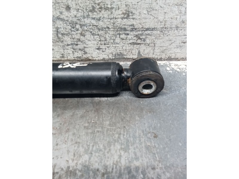 Recambio de amortiguador trasero derecho para ford transit courier b460 monospace 1.5 tdci referencia OEM IAM   