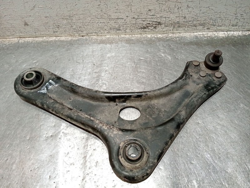 Recambio de brazo suspension inferior delantero izquierdo para peugeot 208 i (ca_, cc_) 1.6 hdi / bluehdi 75 referencia OEM IAM 