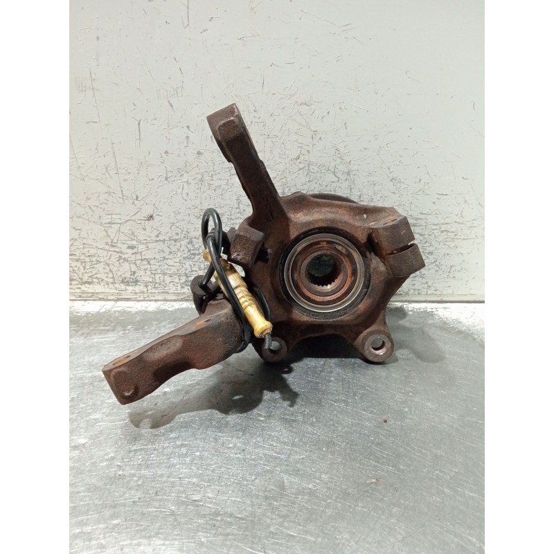 Recambio de mangueta delantera derecha para renault clio ii (bb_, cb_) 1.5 dci (b/cb08) referencia OEM IAM   