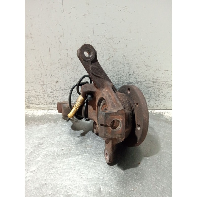 Recambio de mangueta delantera derecha para renault clio ii (bb_, cb_) 1.5 dci (b/cb08) referencia OEM IAM   