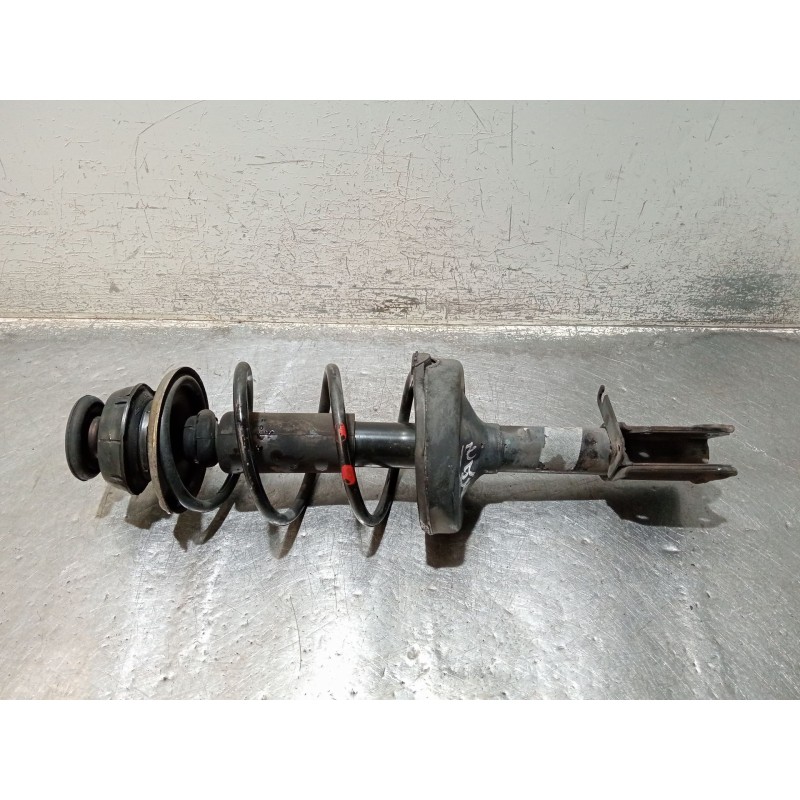 Recambio de amortiguador delantero izquierdo para renault clio ii (bb_, cb_) 1.5 dci (b/cb08) referencia OEM IAM 7700428438D  