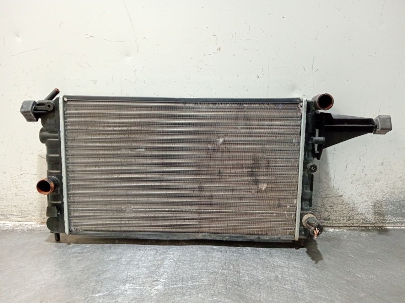Recambio de radiador agua para opel vectra a hatchback (j89) 1.6 i cat (f68, m68) referencia OEM IAM 632231  