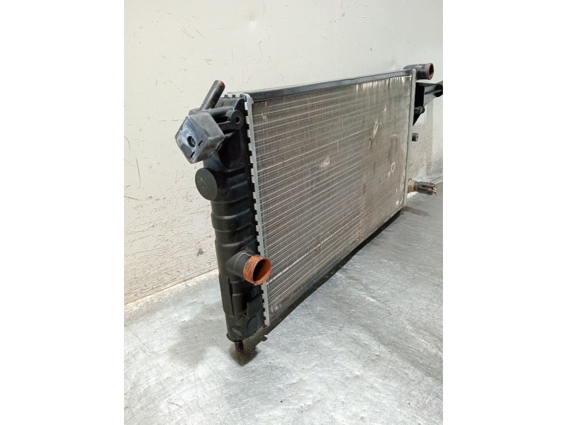 Recambio de radiador agua para opel vectra a hatchback (j89) 1.6 i cat (f68, m68) referencia OEM IAM 632231  