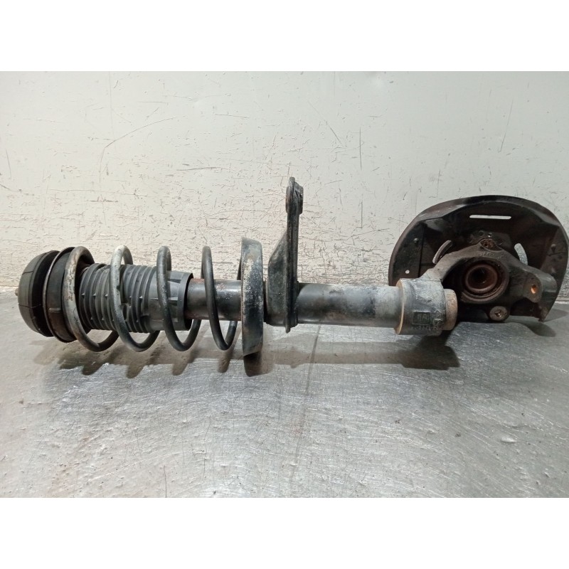 Recambio de mangueta delantera derecha para opel vectra a hatchback (j89) 1.6 i cat (f68, m68) referencia OEM IAM 90334320  