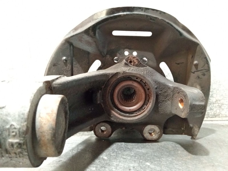 Recambio de mangueta delantera derecha para opel vectra a hatchback (j89) 1.6 i cat (f68, m68) referencia OEM IAM 90334320  