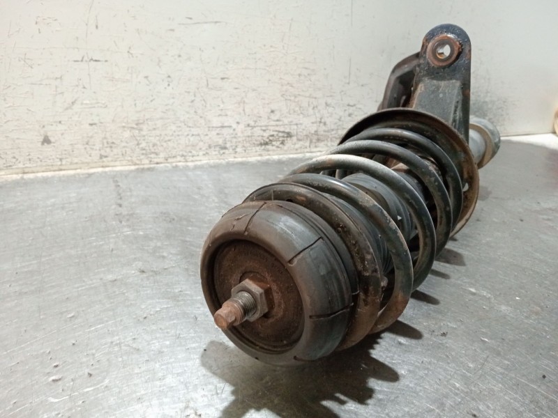 Recambio de mangueta delantera derecha para opel vectra a hatchback (j89) 1.6 i cat (f68, m68) referencia OEM IAM 90334320  