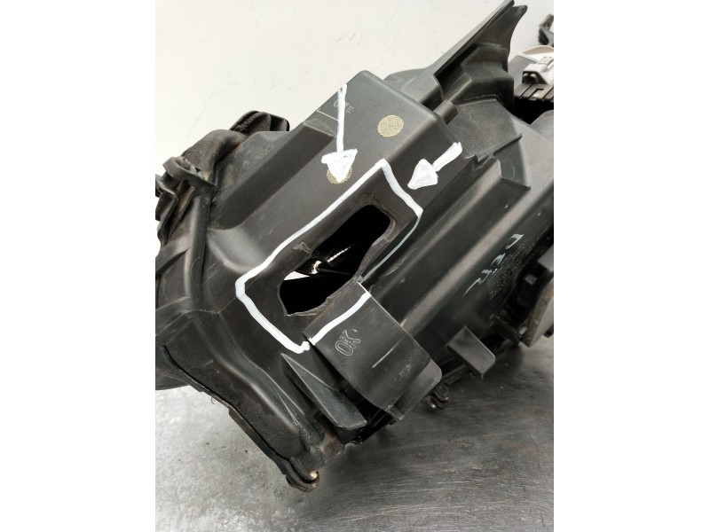 Recambio de faro derecho para lexus nx (_z1_) 300h awd (ayz15) referencia OEM IAM 3180072026 8990878021 xenon 67501023033830