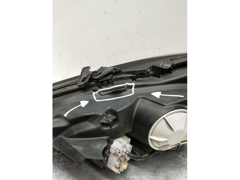 Recambio de faro derecho para lexus nx (_z1_) 300h awd (ayz15) referencia OEM IAM 3180072026 8990878021 xenon 67501023033830