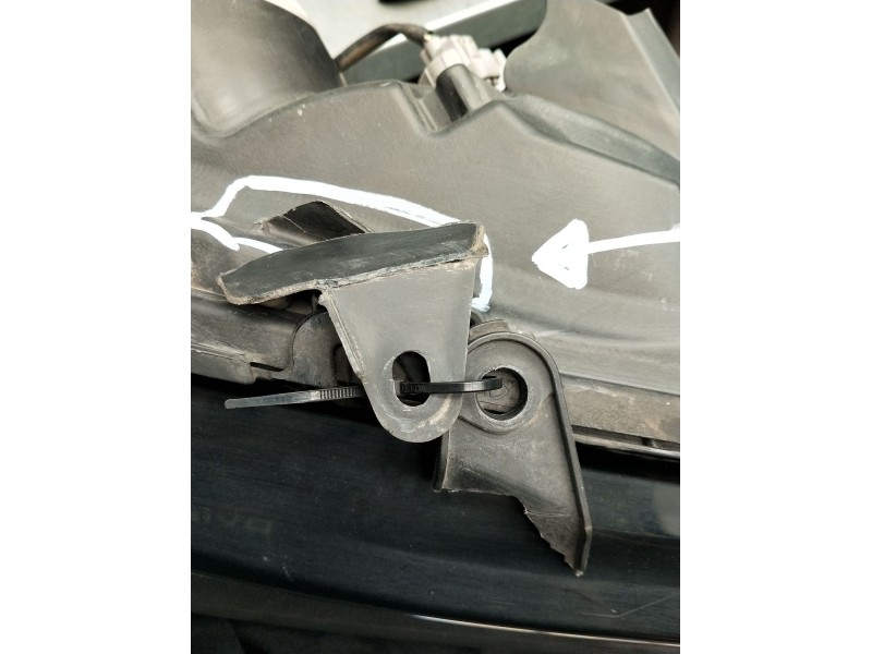 Recambio de faro derecho para lexus nx (_z1_) 300h awd (ayz15) referencia OEM IAM 3180072026 8990878021 xenon 67501023033830