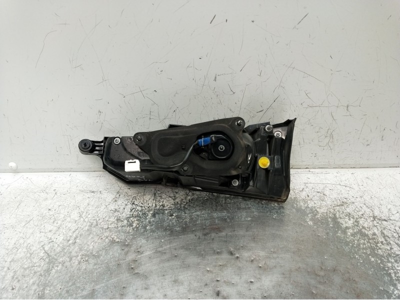 Recambio de piloto trasero izquierdo interior para lexus nx (_z1_) 300h awd (ayz15) referencia OEM IAM A046040  