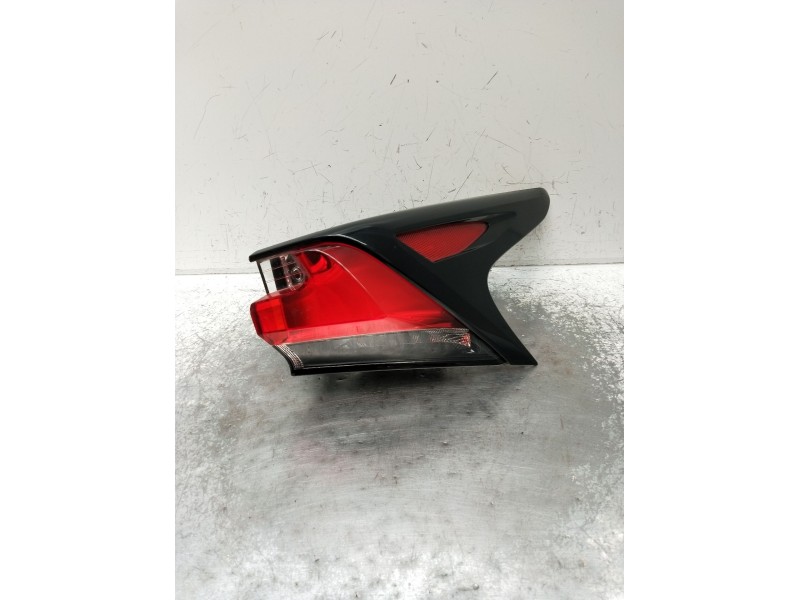 Recambio de piloto trasero derecho para lexus nx (_z1_) 300h awd (ayz15) referencia OEM IAM A046040  