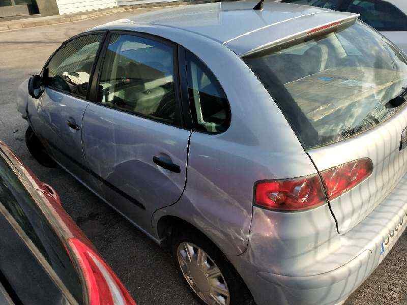 seat ibiza (6l1) del año 2004