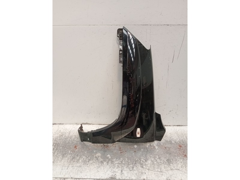 Recambio de aleta delantera izquierda para kia sportage ii (je_, km_) 2.0 crdi referencia OEM IAM   