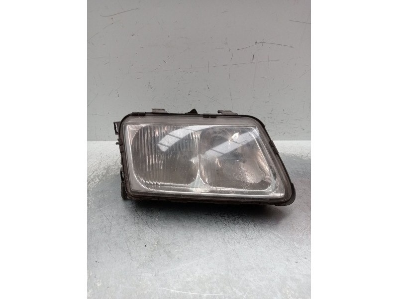 Recambio de faro derecho para audi a3 (8l1) 1.9 tdi referencia OEM IAM   