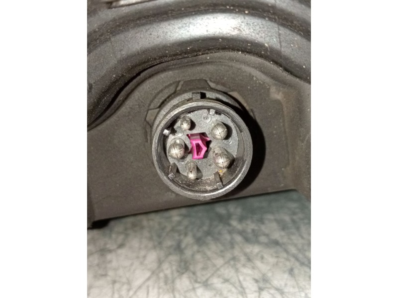 Recambio de faro derecho para audi a3 (8l1) 1.9 tdi referencia OEM IAM   