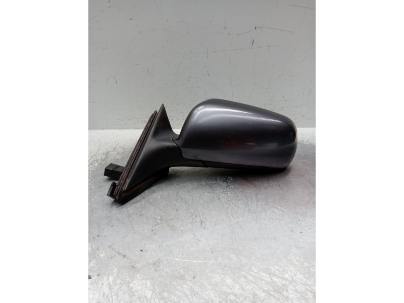 Recambio de retrovisor izquierdo para audi a3 (8l1) 1.9 tdi referencia OEM IAM ELECTRICO 1 ENCHUFE 5 PINES 