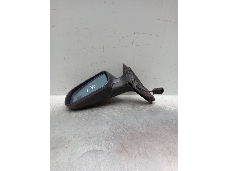 Recambio de retrovisor izquierdo para audi a3 (8l1) 1.9 tdi referencia OEM IAM ELECTRICO 1 ENCHUFE 5 PINES 