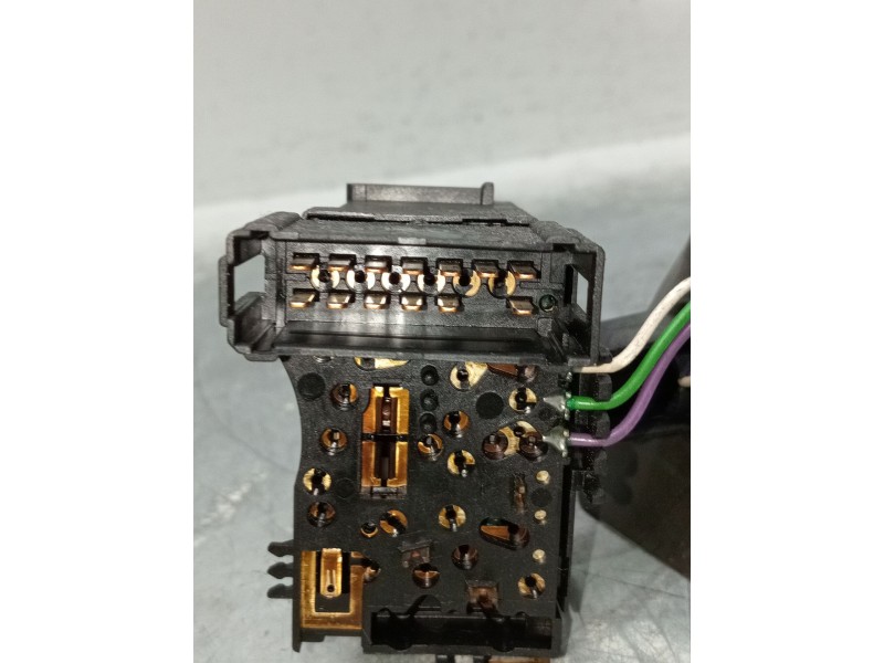 Recambio de mando luces para renault clio ii (bb_, cb_) 1.5 dci (b/cb08) referencia OEM IAM   