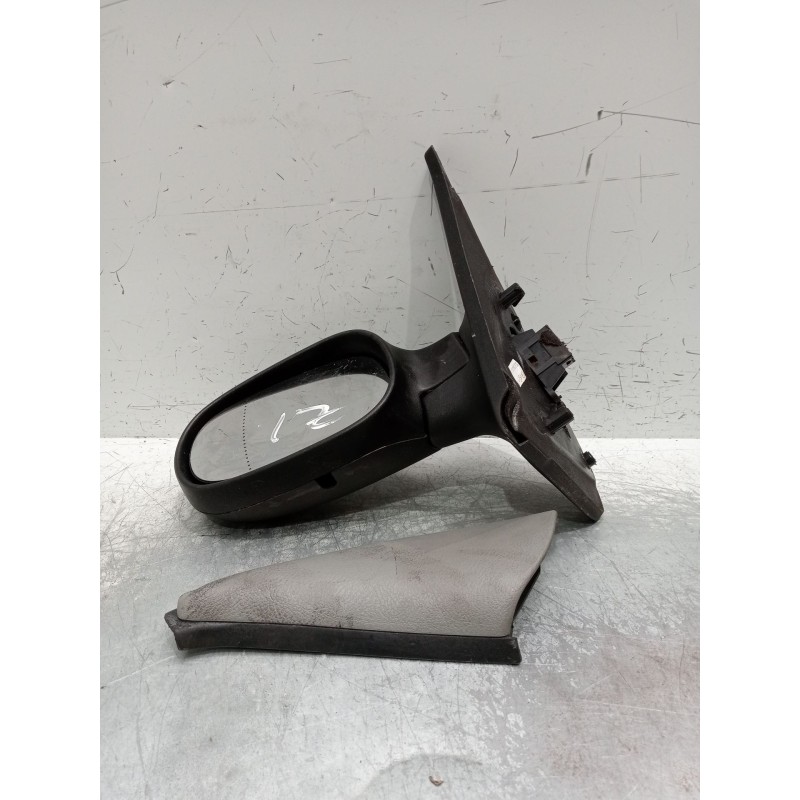 Recambio de retrovisor izquierdo para renault clio ii (bb_, cb_) 1.5 dci (b/cb08) referencia OEM IAM   