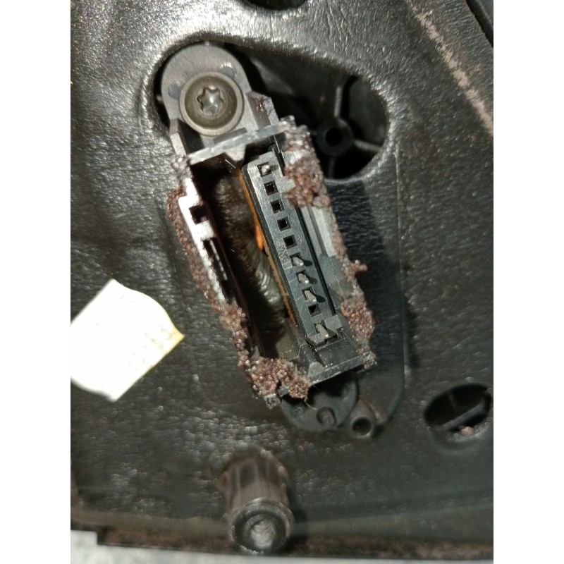 Recambio de retrovisor izquierdo para renault clio ii (bb_, cb_) 1.5 dci (b/cb08) referencia OEM IAM   