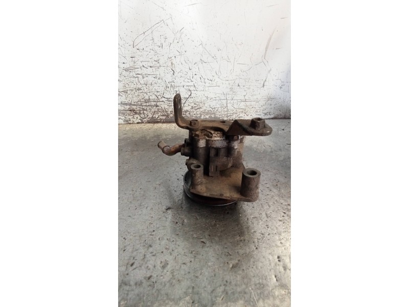 Recambio de bomba direccion para nissan pick-up (d22) cabina doble challenge 4x4 referencia OEM IAM 49213124 VK5138 