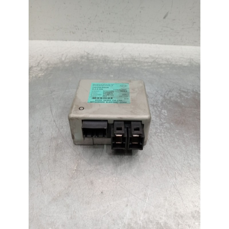 Recambio de modulo electronico para renault clio ii (bb_, cb_) 1.5 dci (b/cb08) referencia OEM IAM 8200222352 centralita direcci