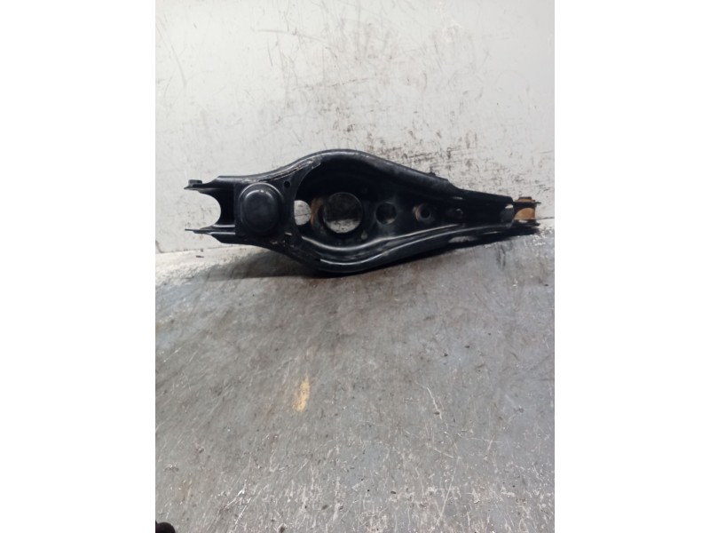 Recambio de brazo suspension inferior trasero izquierdo para lexus nx (_z1_) 300h awd (ayz15) referencia OEM IAM   