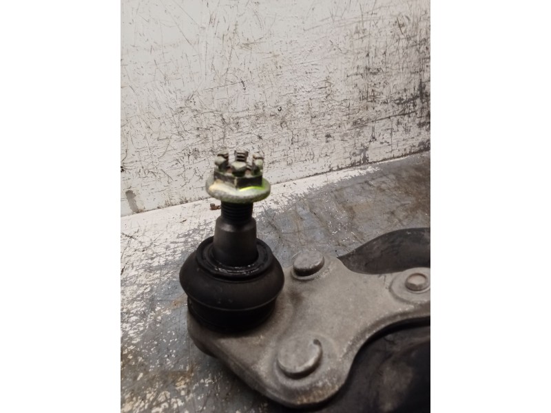 Recambio de brazo suspension inferior delantero derecho para lexus nx (_z1_) 300h awd (ayz15) referencia OEM IAM   