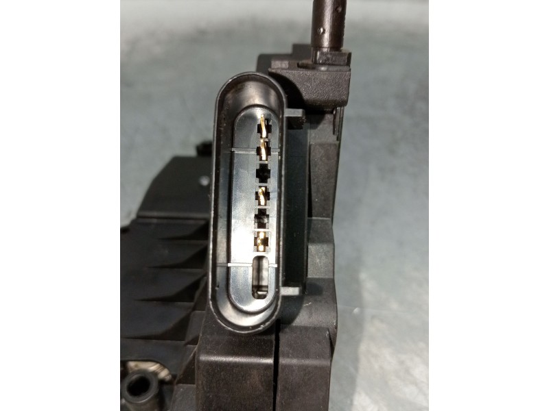 Recambio de motor cierre centralizado delantero derecho para ford transit courier b460 monospace 1.5 tdci referencia OEM IAM BM5