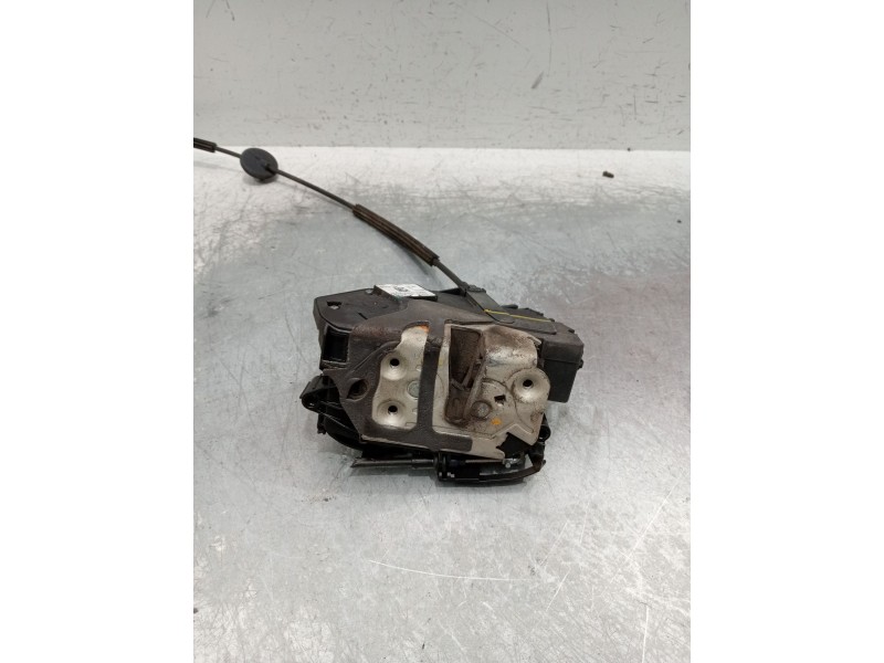 Recambio de motor cierre centralizado delantero izquierdo para ford transit courier b460 monospace 1.5 tdci referencia OEM IAM B