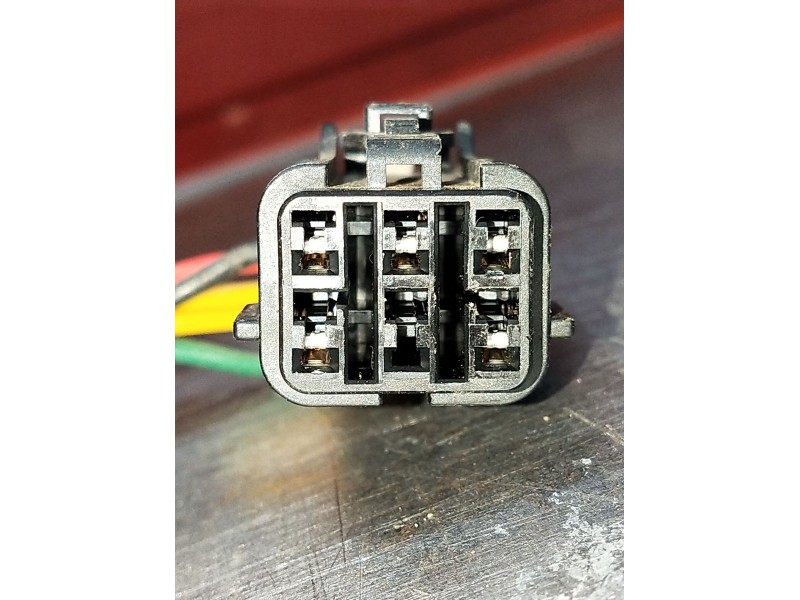 Recambio de piloto trasero izquierdo para kia carens ( ) referencia OEM IAM 92401A4  