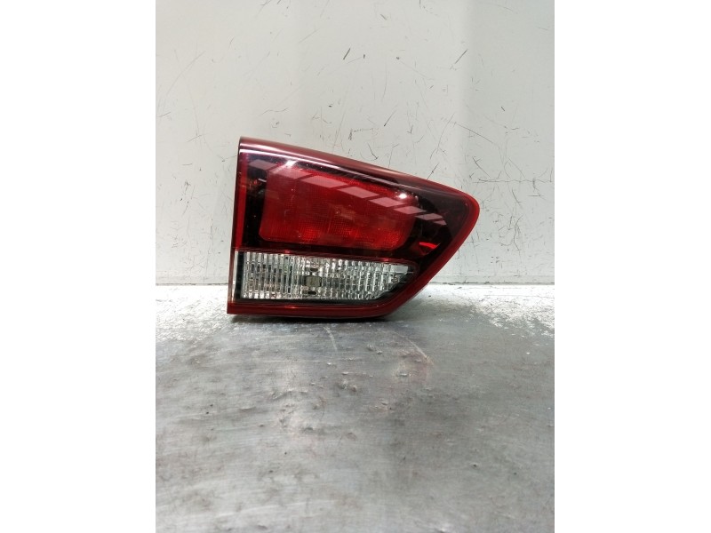 Recambio de piloto trasero izquierdo interior para kia carens ( ) referencia OEM IAM 92403A4  