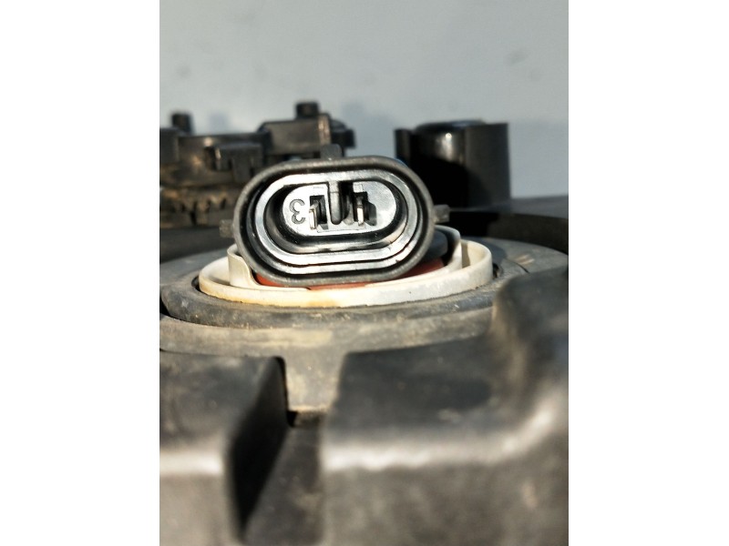 Recambio de faro antiniebla izquierdo para kia carens ( ) referencia OEM IAM 92201A4500  