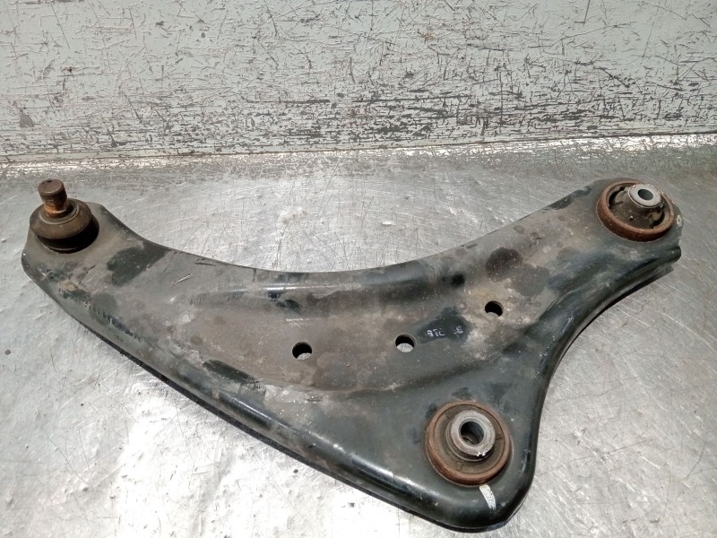 Recambio de brazo suspension inferior delantero derecho para nissan leaf (ze1) electric referencia OEM IAM   